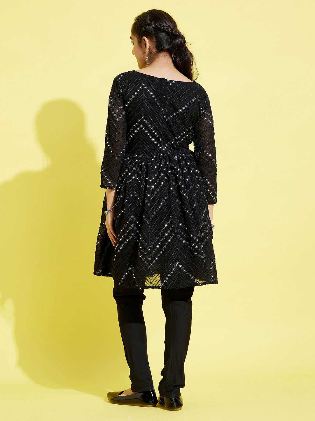 VASTRAMAY Girl's Black Mirror Kurta Pyjama Set - qivii