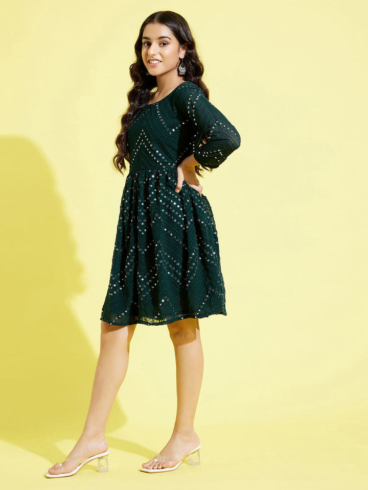 VASTRAMAY Girl's Green  Mirror Kurta - qivii