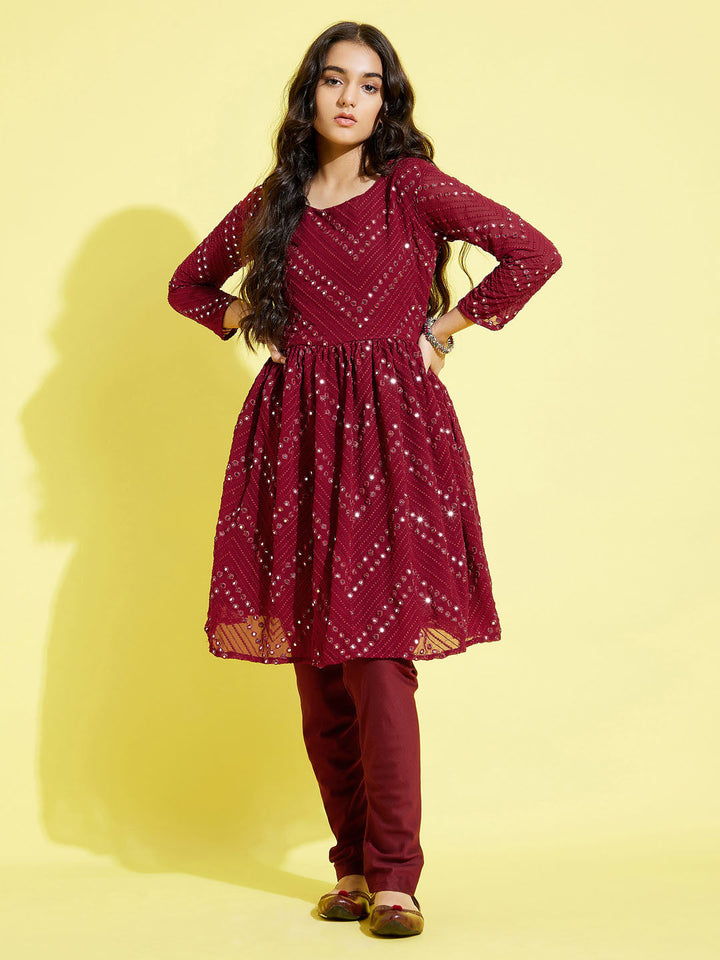 YUVA BY VASTRAMAY Girl's Maroon  Mirror Kurta Pyjama Set - qivii