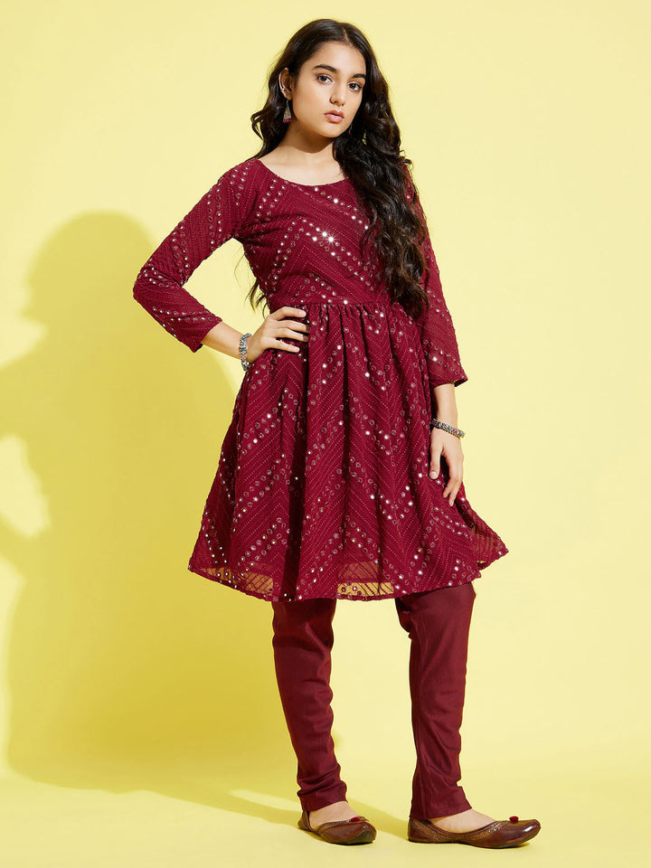 YUVA BY VASTRAMAY Girl's Maroon  Mirror Kurta Pyjama Set - qivii