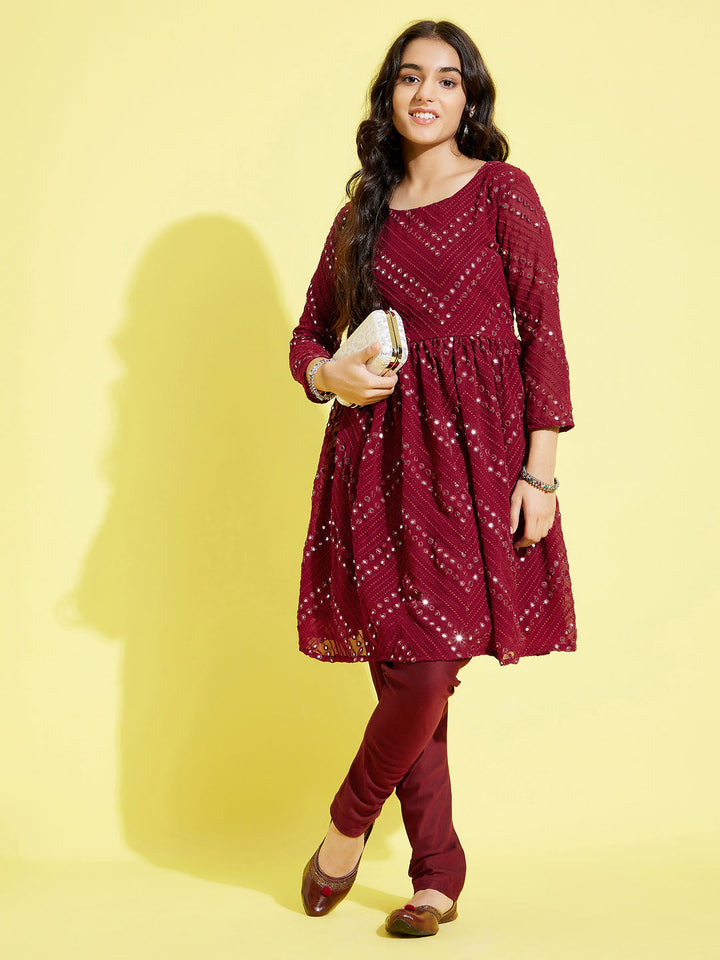 YUVA BY VASTRAMAY Girl's Maroon  Mirror Kurta Pyjama Set - qivii