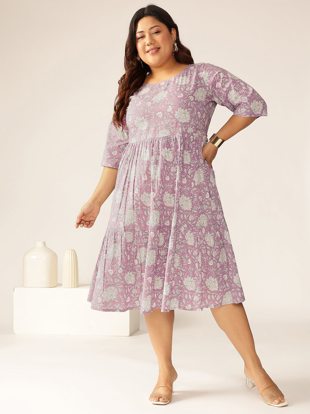 Plus Size Lavender Pure Cotton Floral Printed Tiered Dress - qivii
