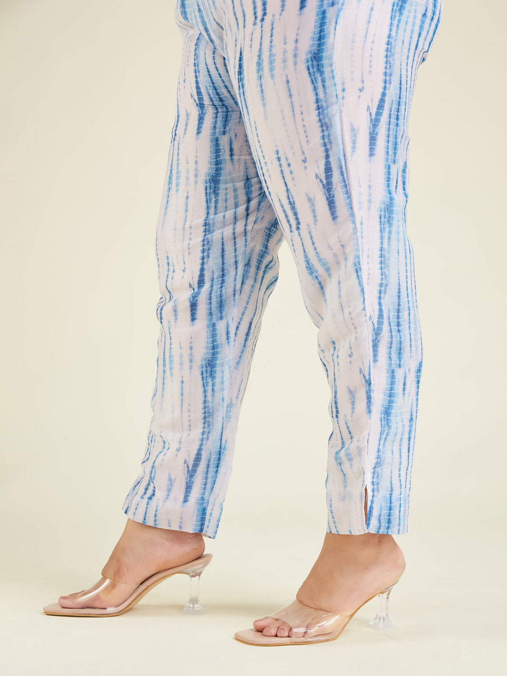 Janasya Women's Plus Size Blue Silk Blend Tie & Dye Yoke Embroidered Straight Kurta Pant Set