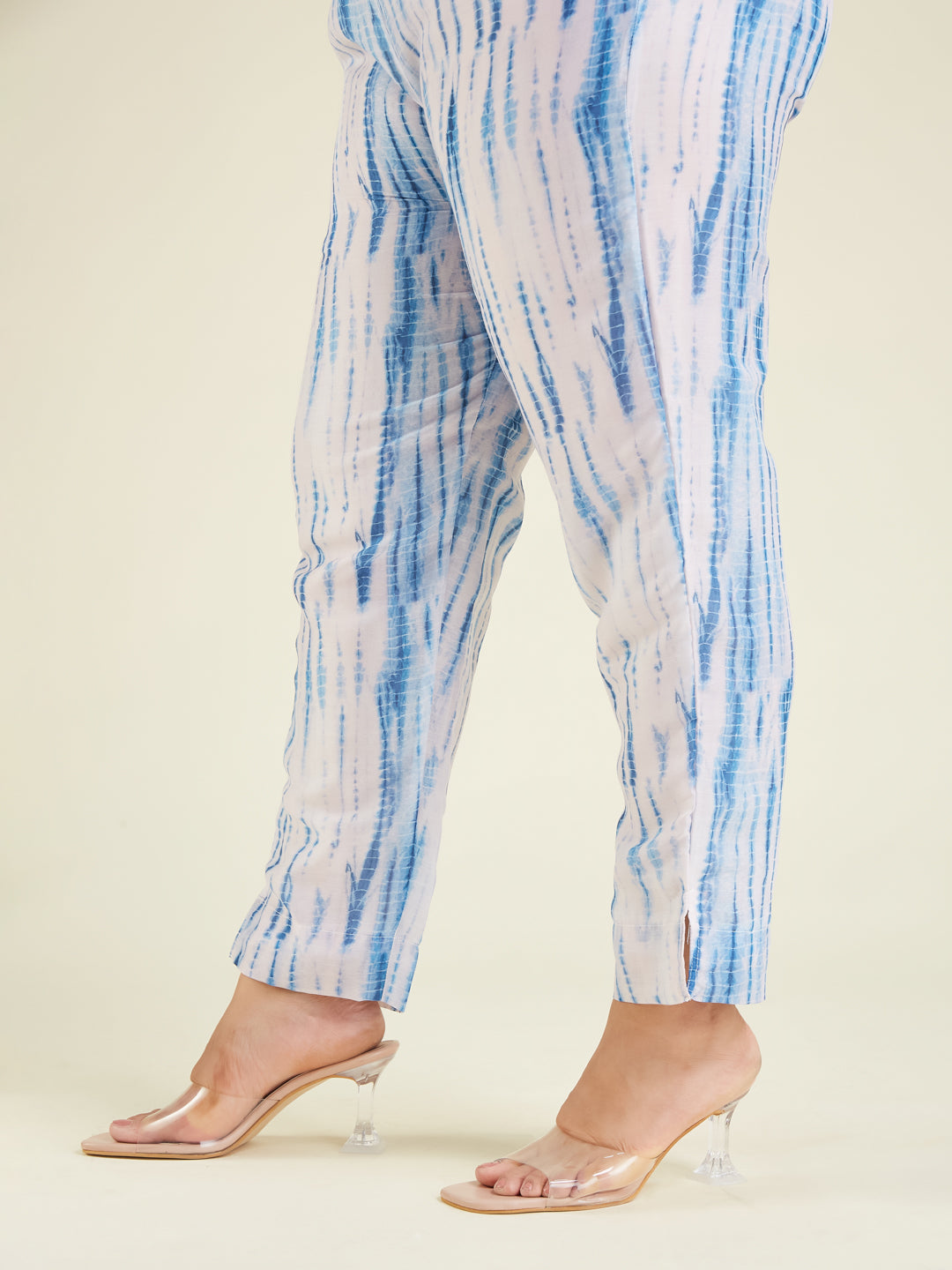 Janasya Women's Plus Size Blue Silk Blend Tie & Dye Yoke Embroidered Straight Kurta Pant Set