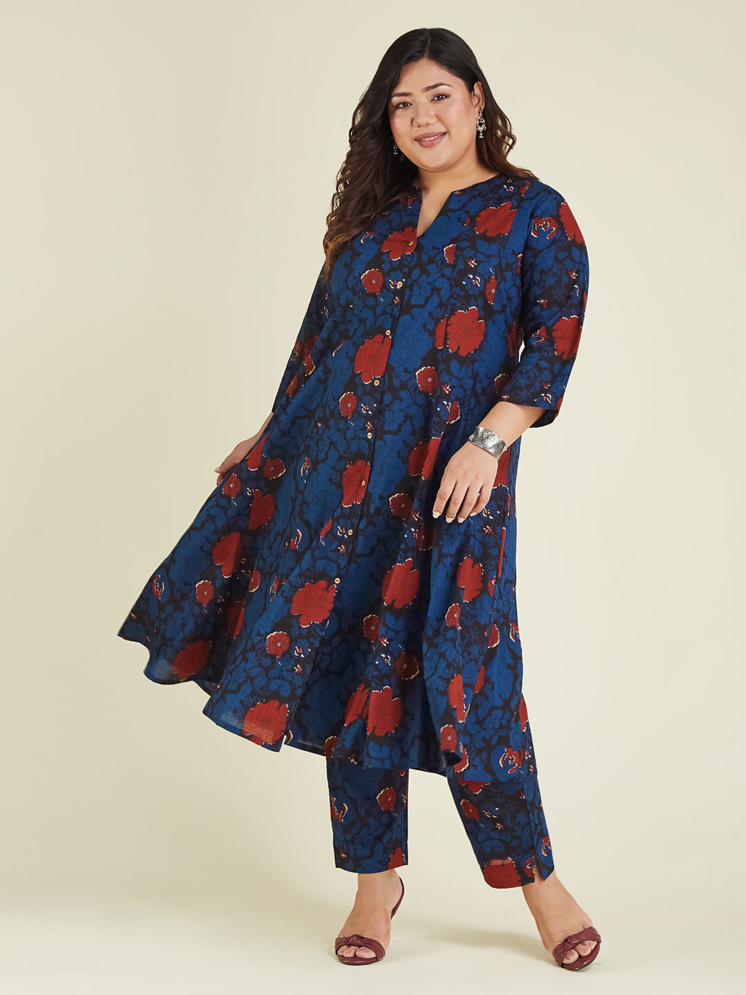 Janasya Women's Plus Size Navy Blue Pure Cotton Floral Printed A-line Kurta Pant Set - qivii