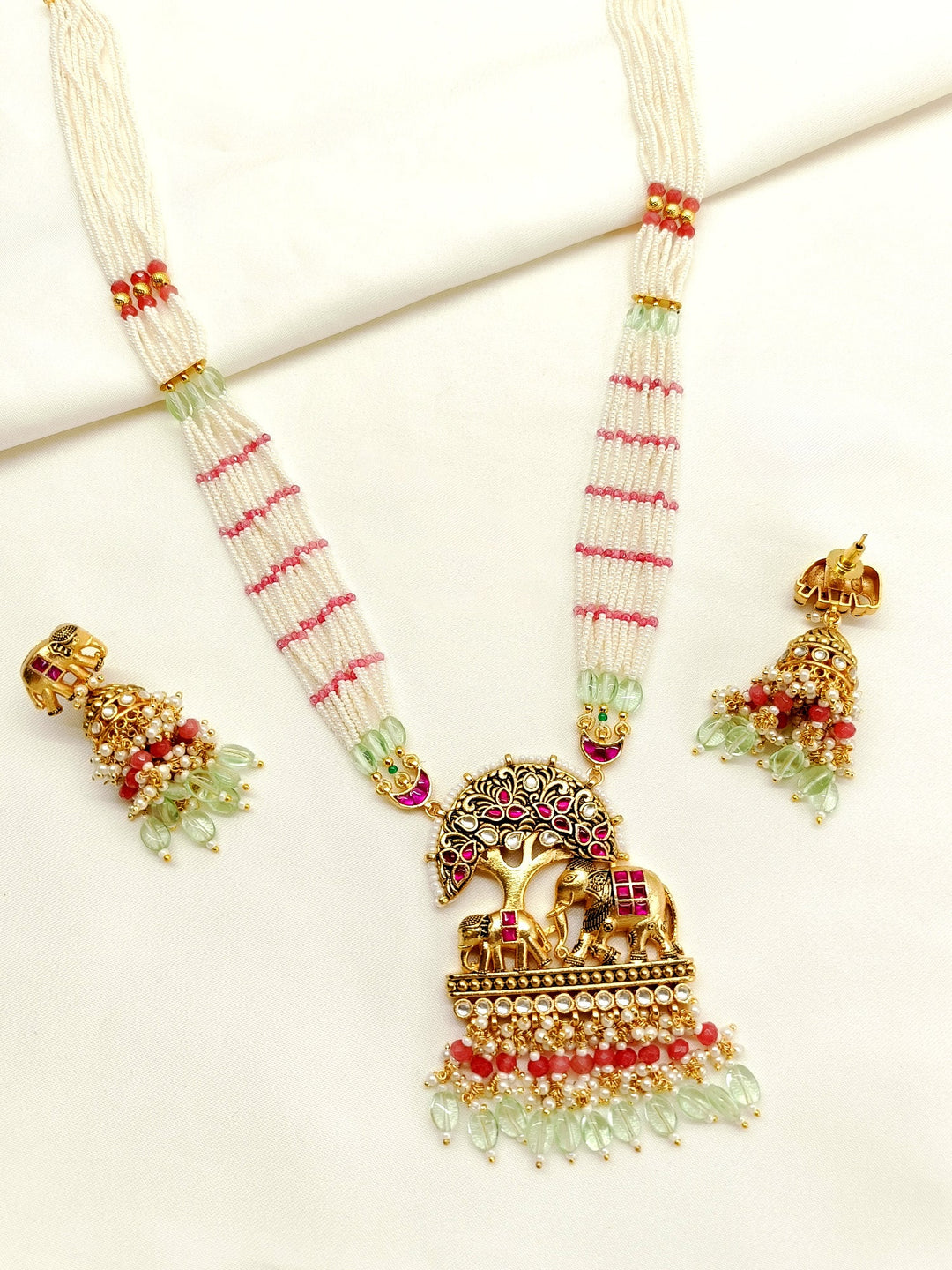 Aagamya Multi Colour Long Kundan Set - qivii