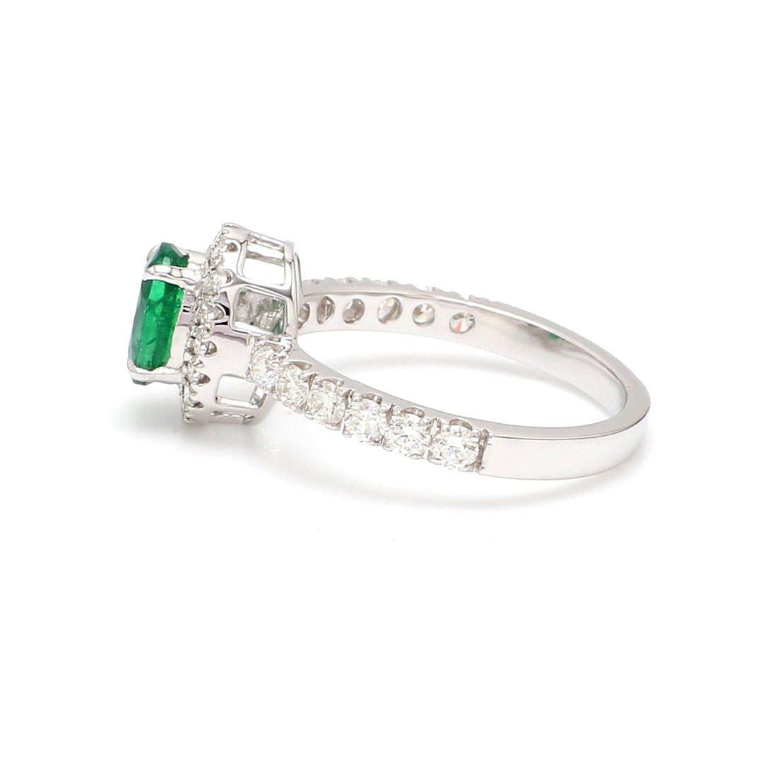 Emerald Oval Diamond Halo Ring - qivii