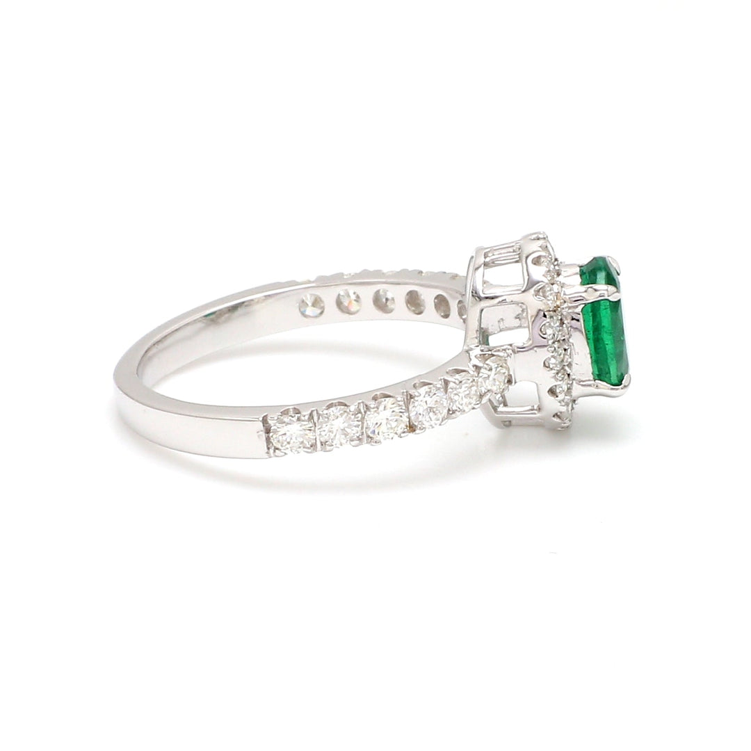 Emerald Oval Diamond Halo Ring - qivii