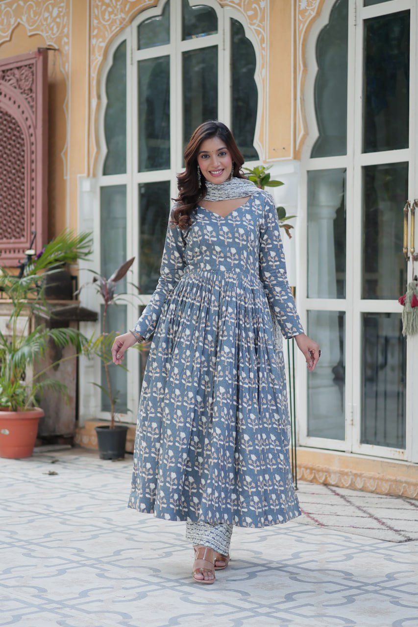 Grey Pure Cotton Fancy V Neck Anarkali Suit - qivii
