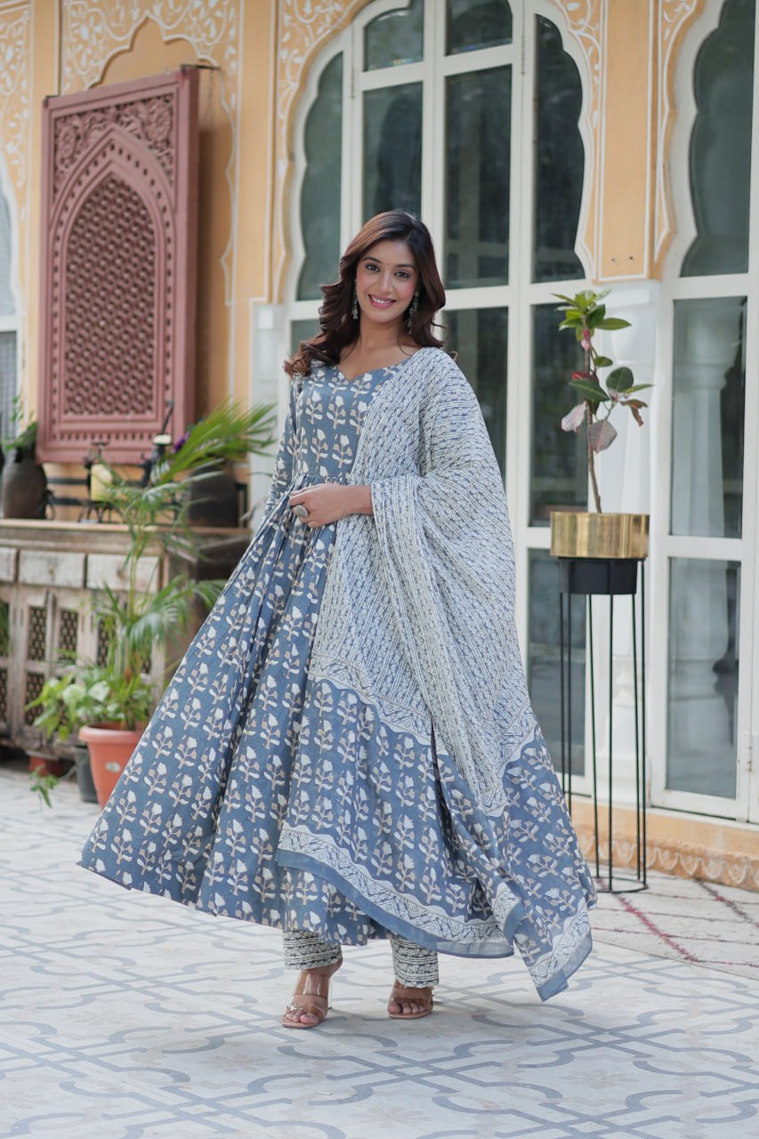 Grey Pure Cotton Fancy V Neck Anarkali Suit - qivii