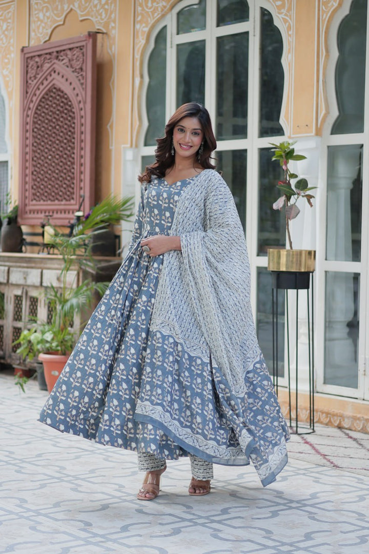 Grey Pure Cotton Fancy V Neck Anarkali Suit - qivii