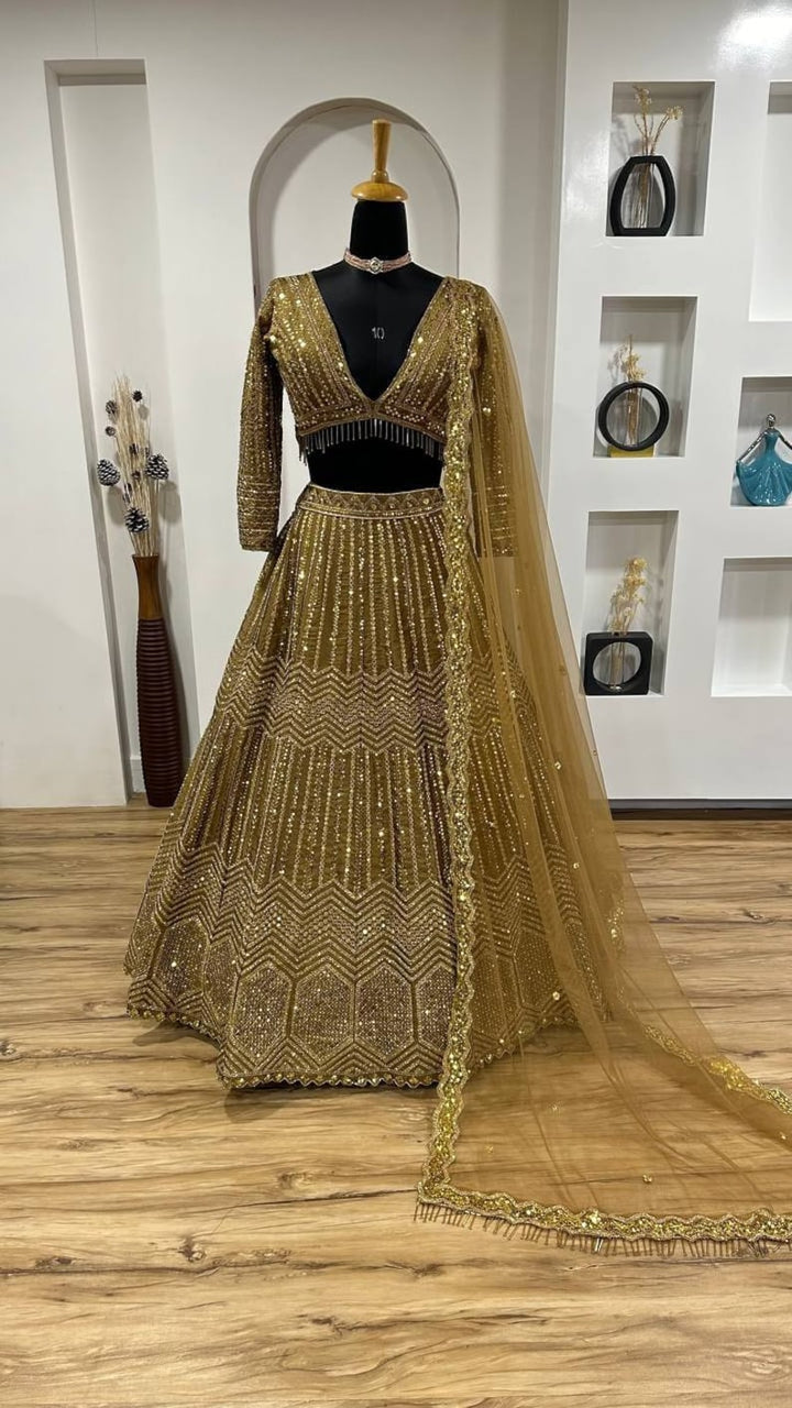 Customisable semi-stitched lehenga with un-stitched blouse