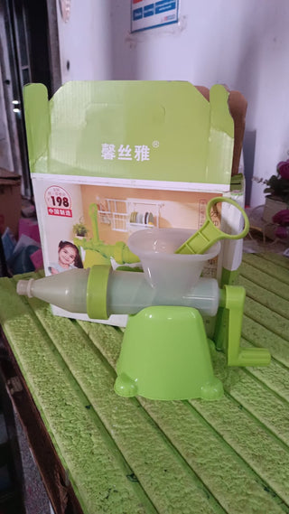 Modern Manual Juicer for Fruits & Vegetables – Easy Hand Operated