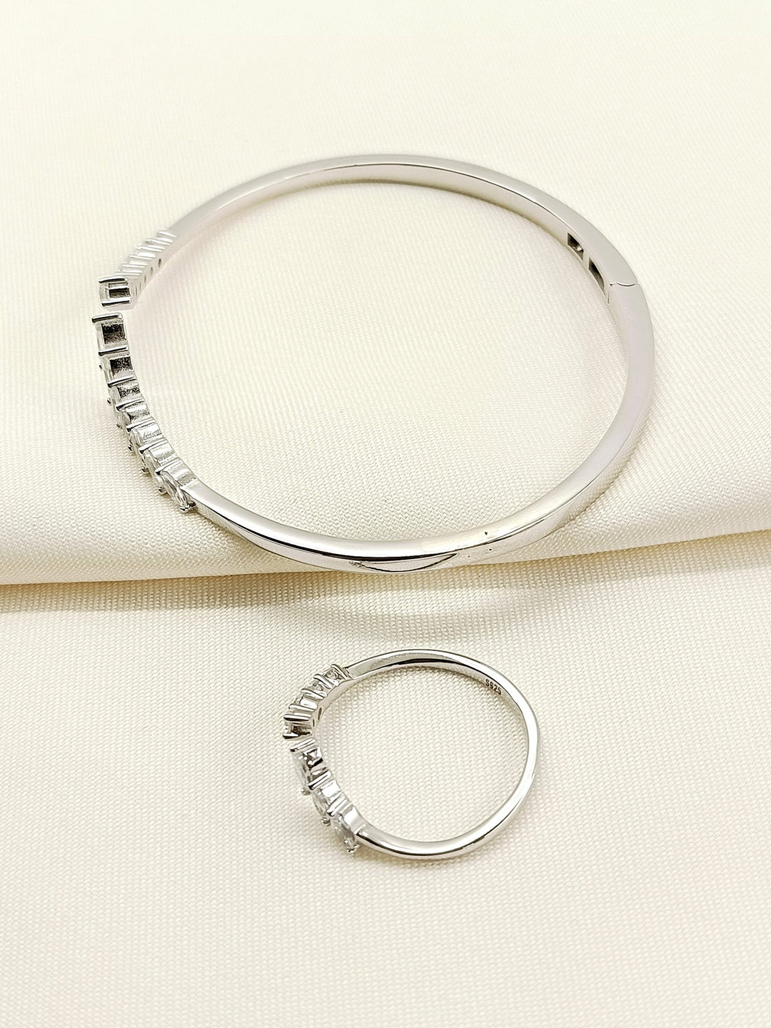 Navdha 92.5 Silver Swarovski Stone Bracelet With Finger Ring - qivii