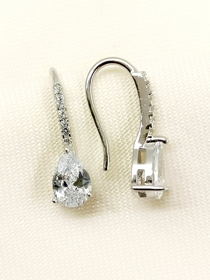 Sahara 92.5 Silver Swarovski Stone Earrings - qivii
