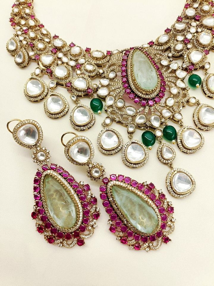 Natasha Mint Green Kundan Necklace Set - qivii
