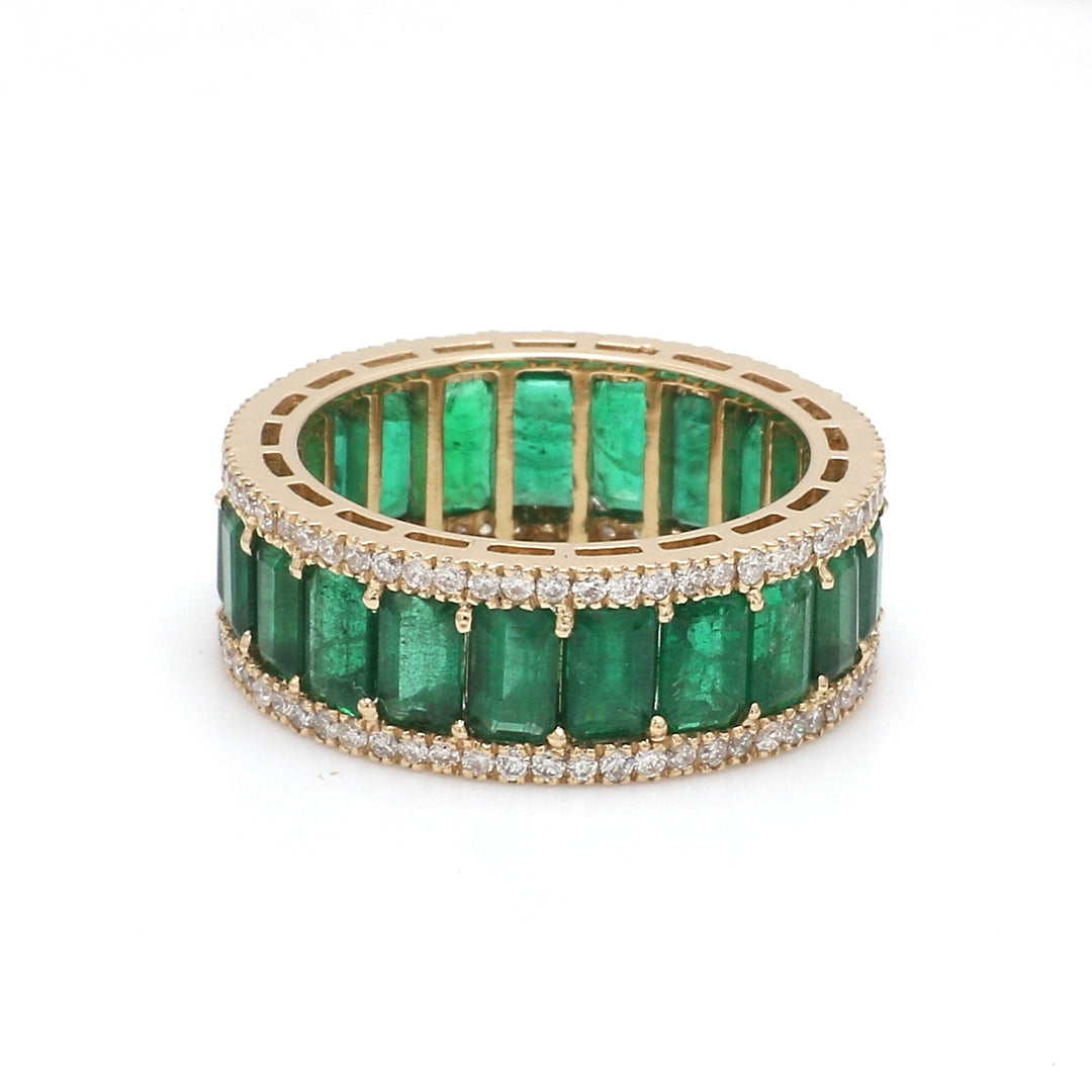 Emerald and Diamond Ring - qivii