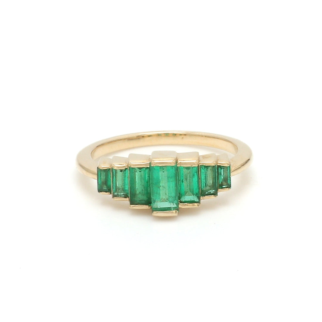 Emerald Graduating Baguette Ring - qivii