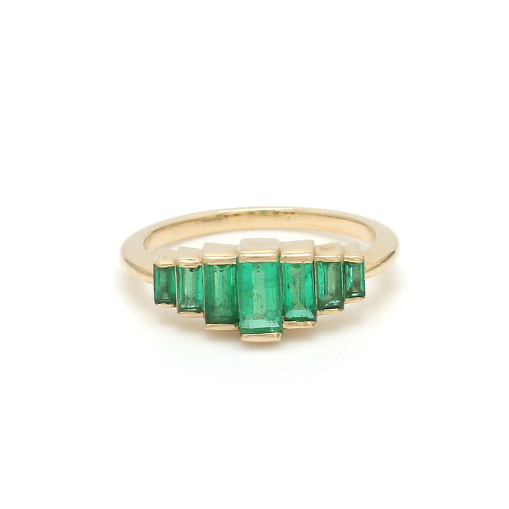 Emerald Graduating Baguette Ring - qivii