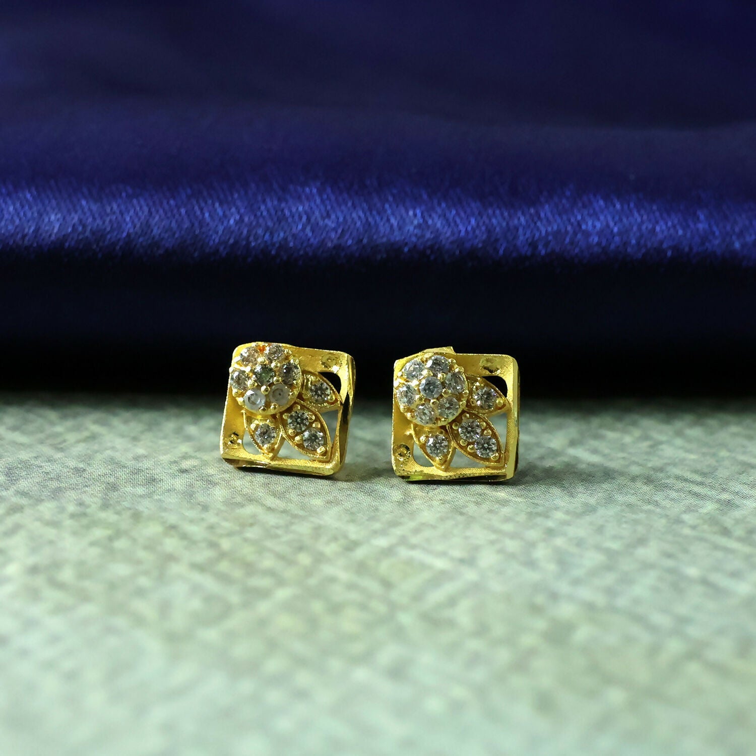 Classic Round Floral Gold Stud Earrings with Stone Work